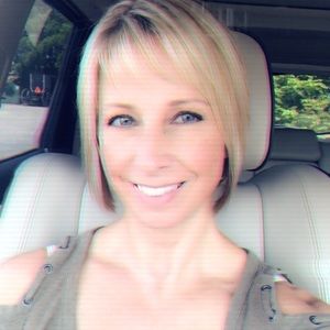 Meet your Posher, Hollie